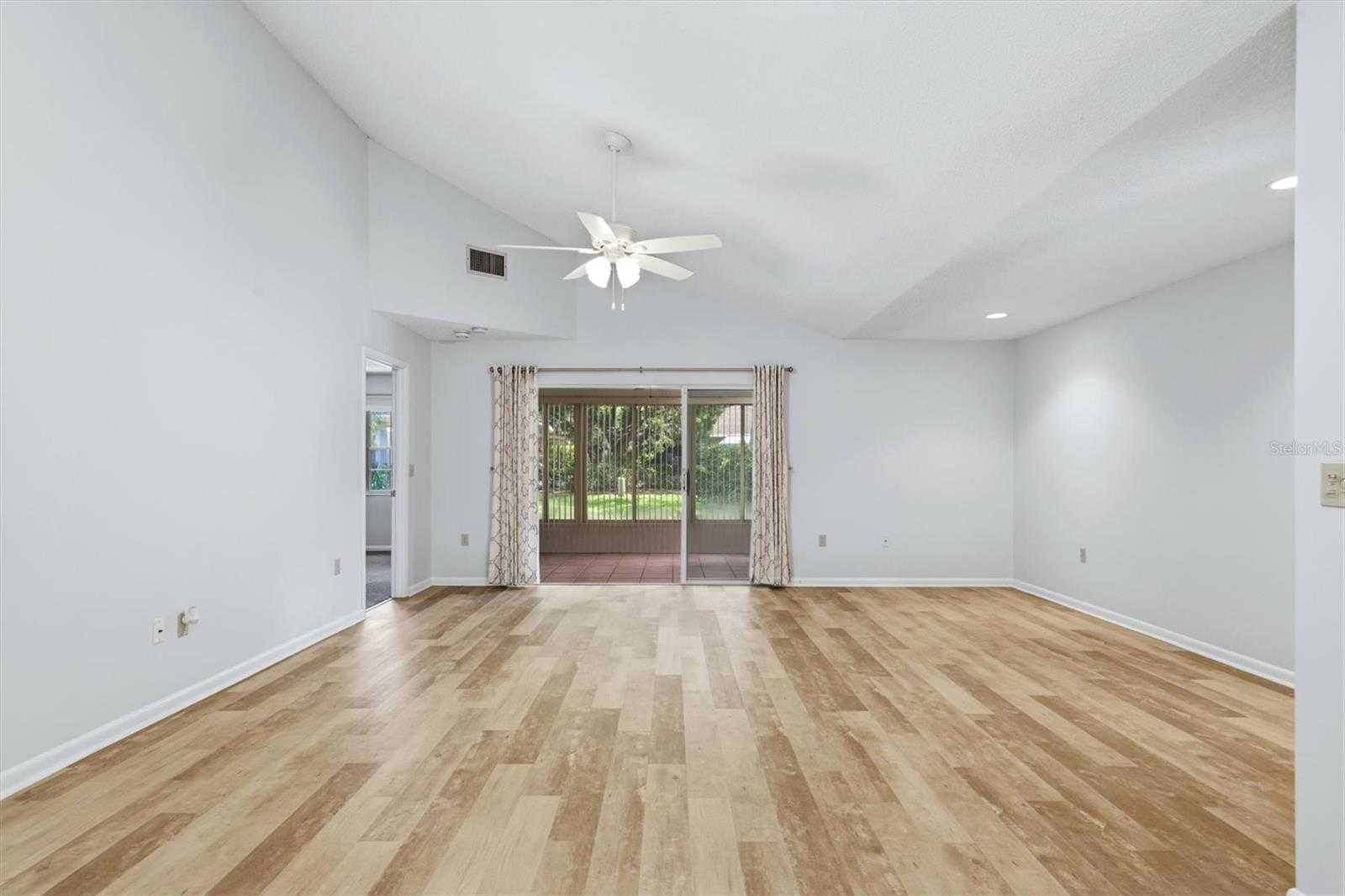 6420 Carrington Cir #35, Sarasota, FL 34238 photo