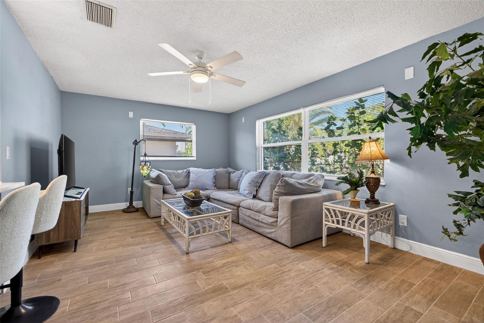 5810 Venetian Blvd, Saint Petersburg, FL 33703 photo