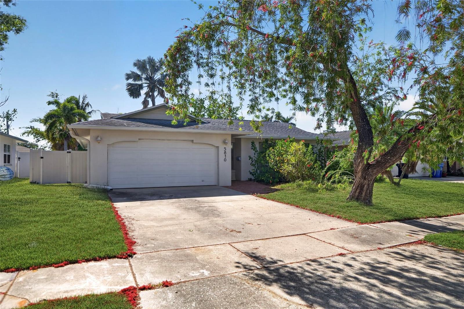 5810 Venetian Blvd, Saint Petersburg, FL 33703