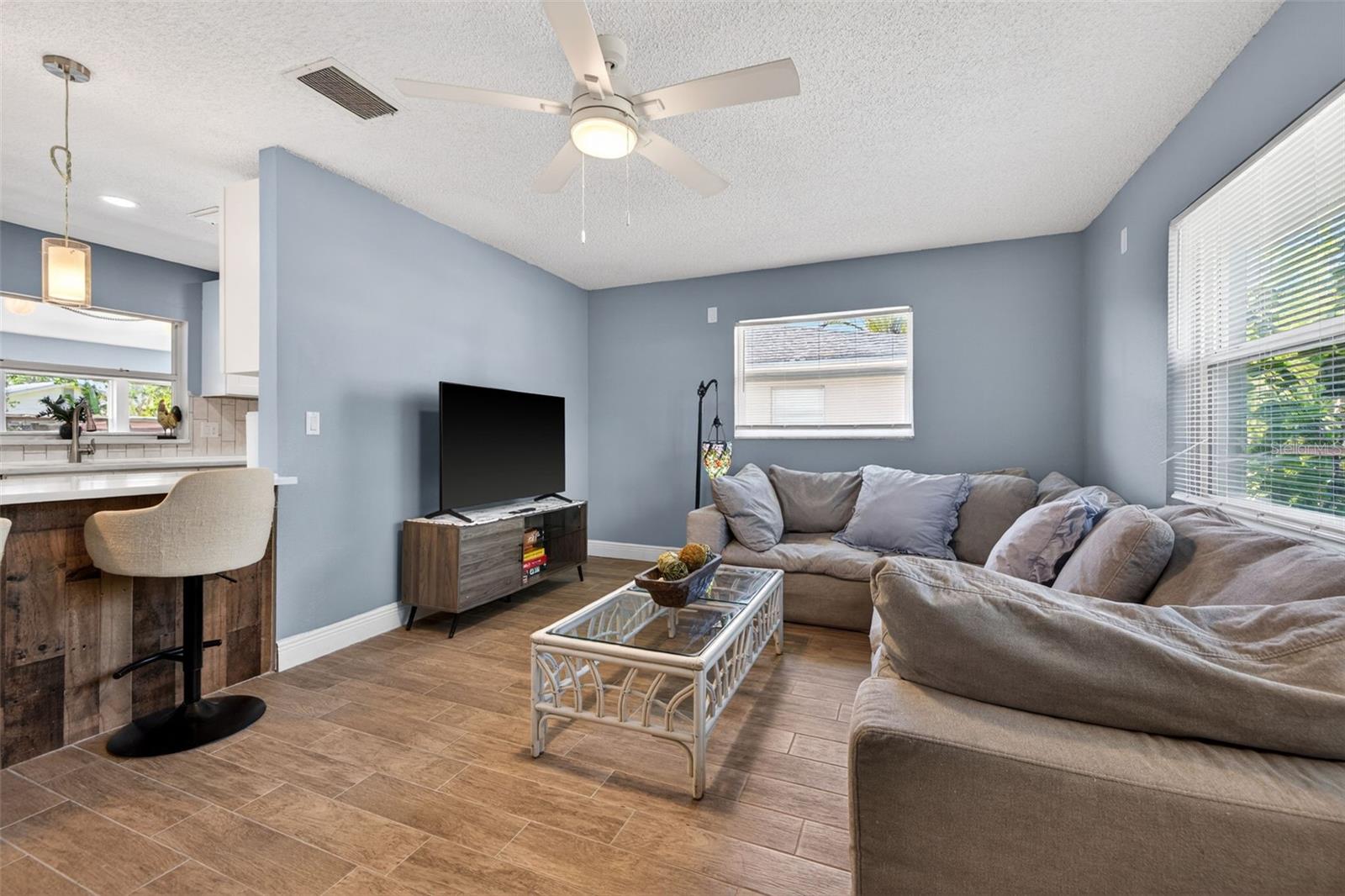5810 Venetian Blvd, Saint Petersburg, FL 33703 photo