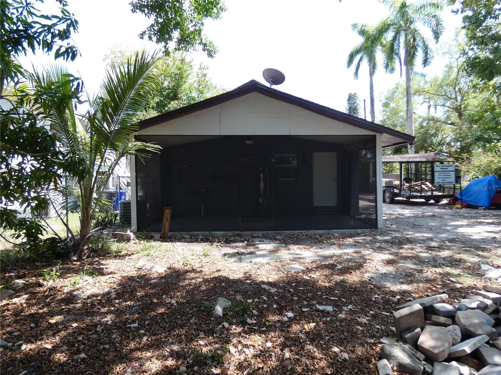 3817 Pearl St, Fort Myers, FL 33916 photo