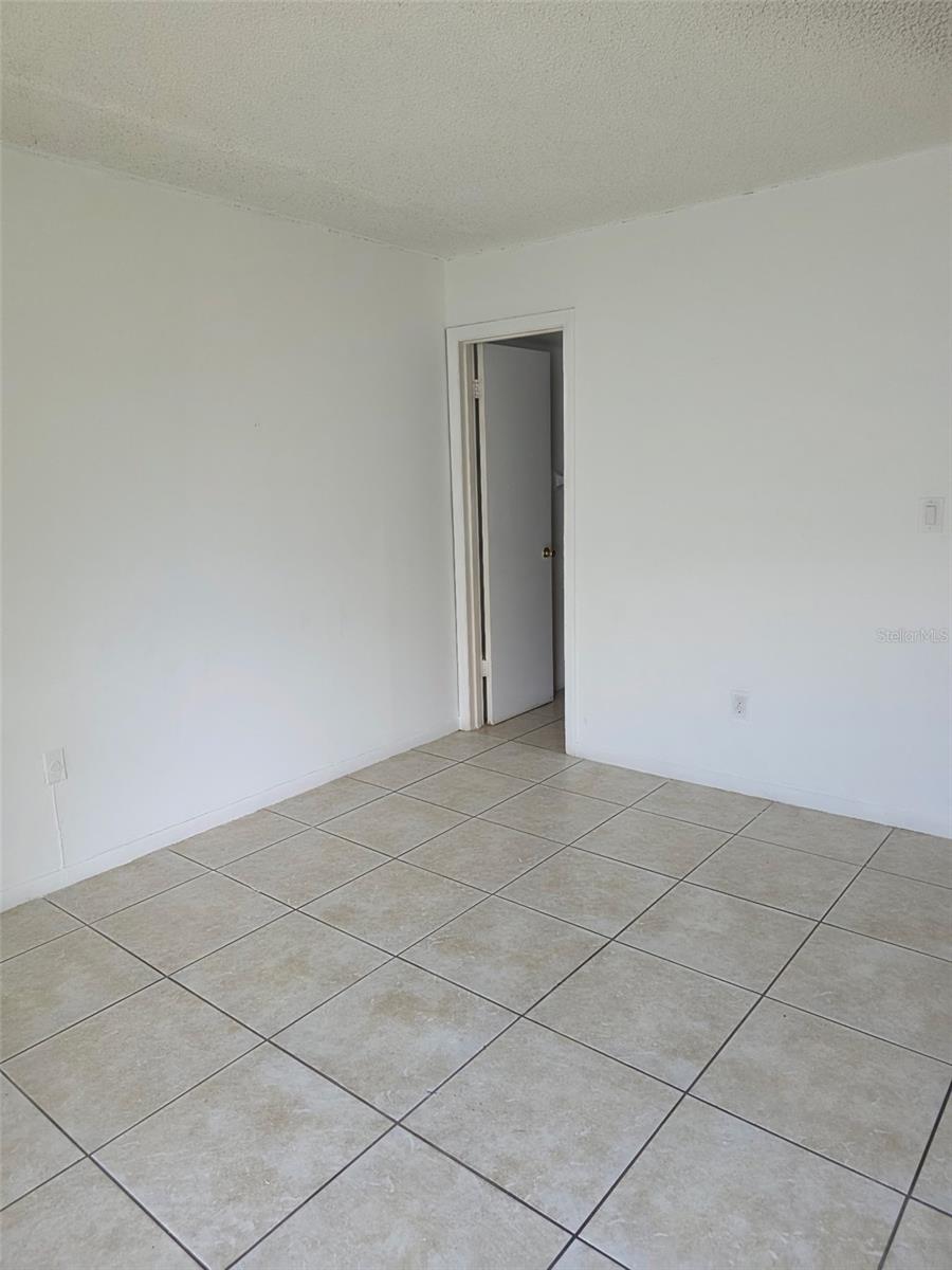 921 W Oak Ridge Rd #C, Orlando, FL 32809 photo