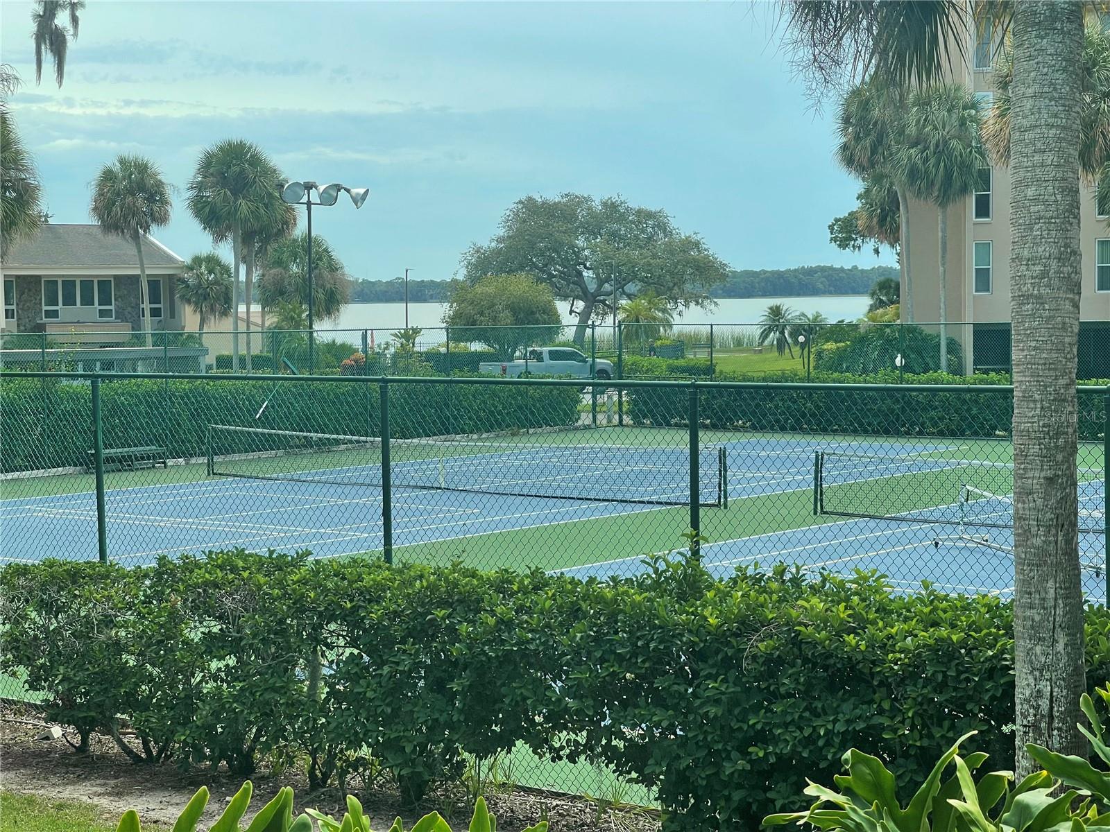90 S Highland Ave #1, Tarpon Springs, FL 34689 photo
