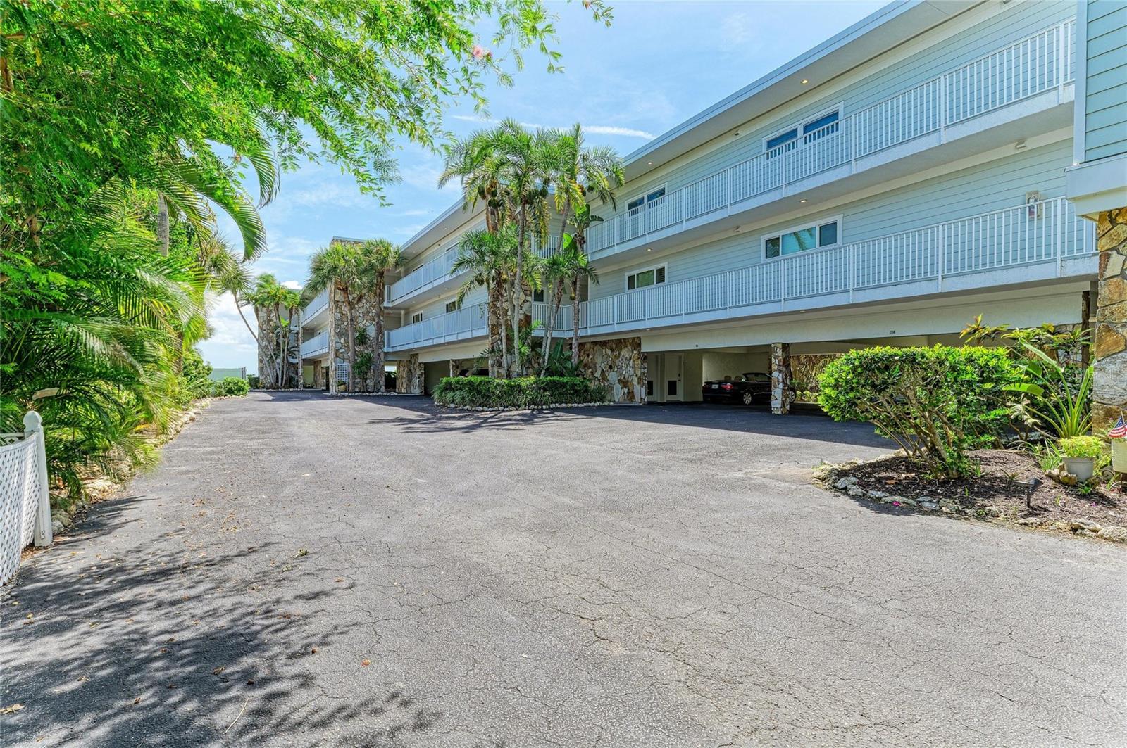 5320 Gulf Of Mexico Dr #204, Longboat Key, FL 34228 photo