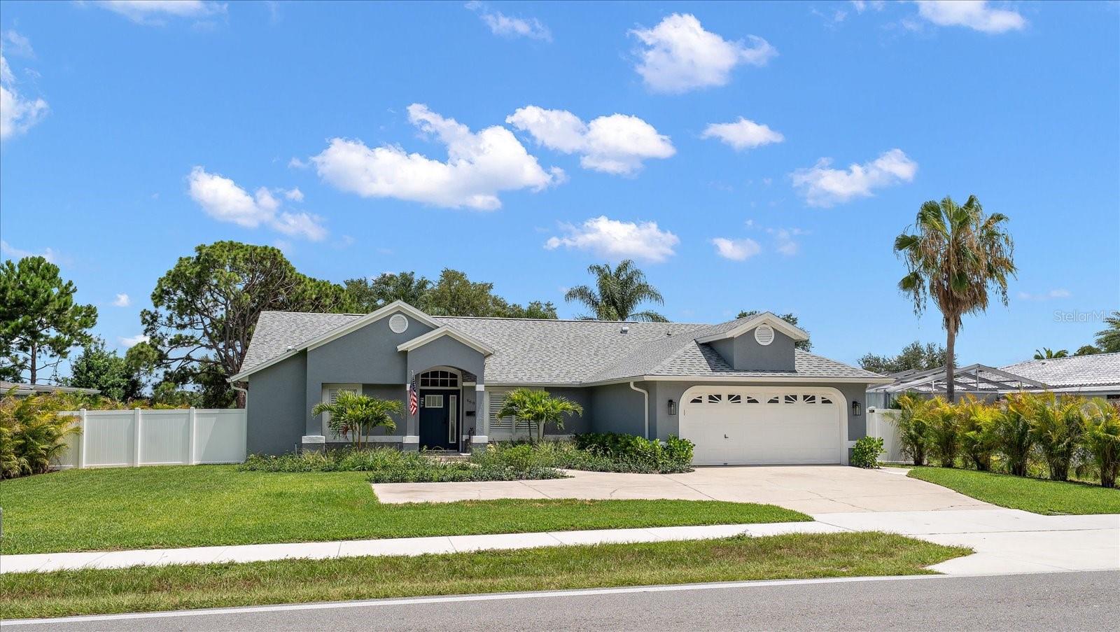 668 Mehlenbacher Rd, Belleair, FL 33756 photo