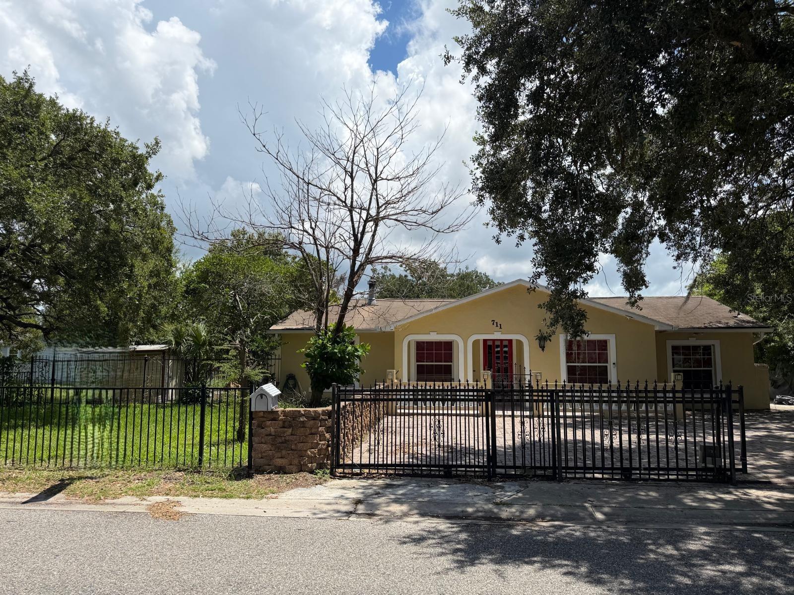 711 S Emory Ave, Kissimmee, FL 34741 photo