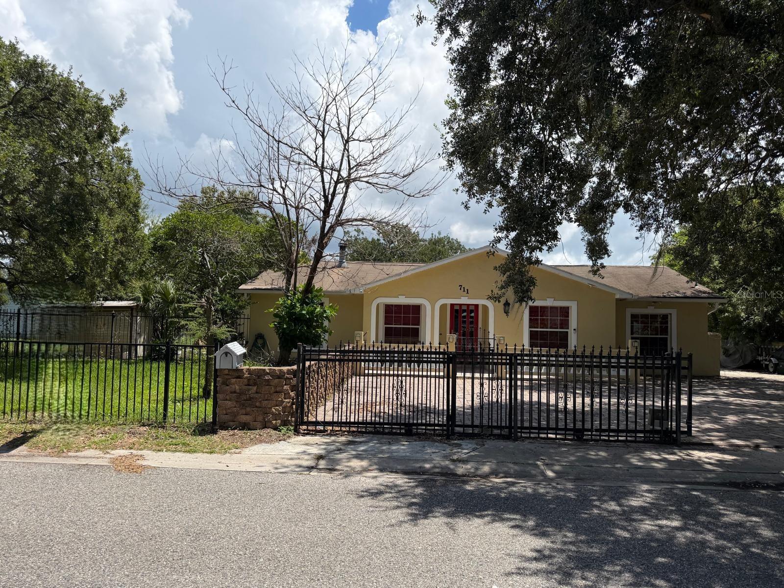 711 S Emory Ave, Kissimmee, FL 34741 photo