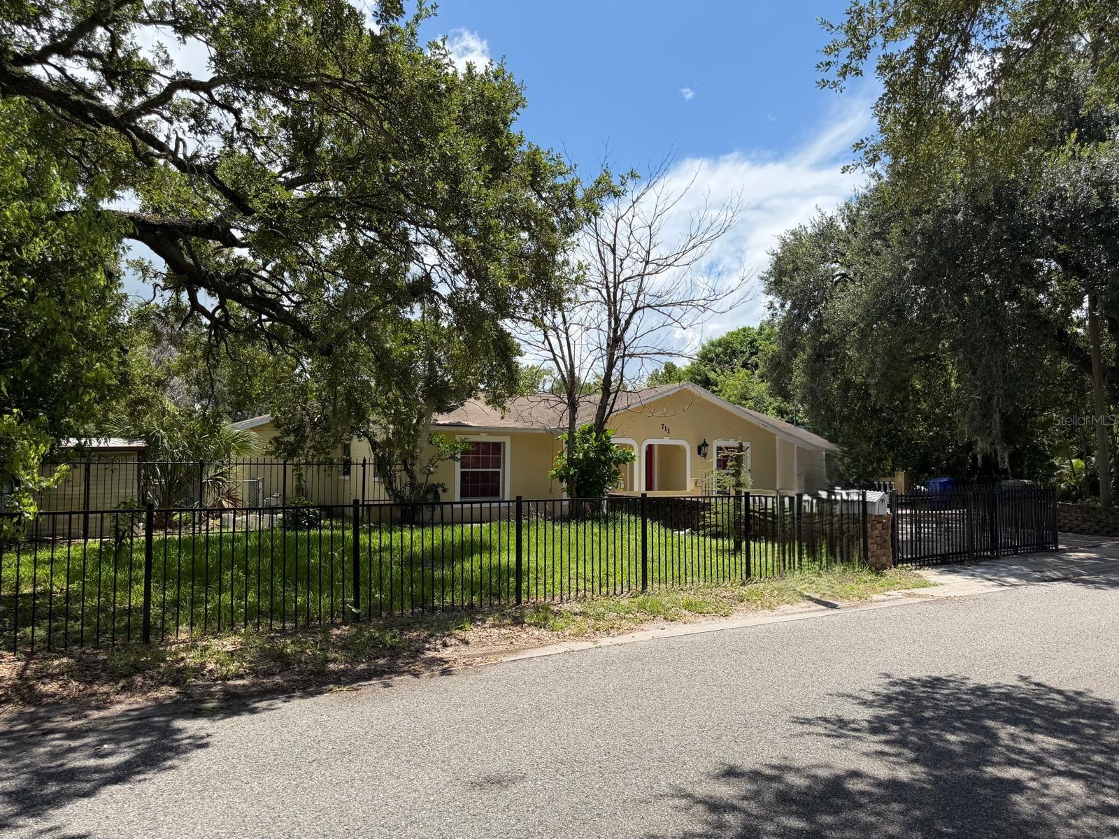 711 S Emory Ave, Kissimmee, FL 34741 photo