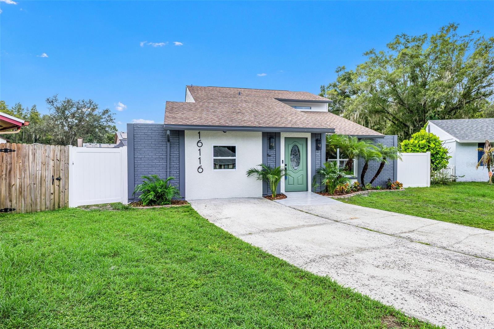 16116 Sandcrest Way, Tampa, FL 33618 photo