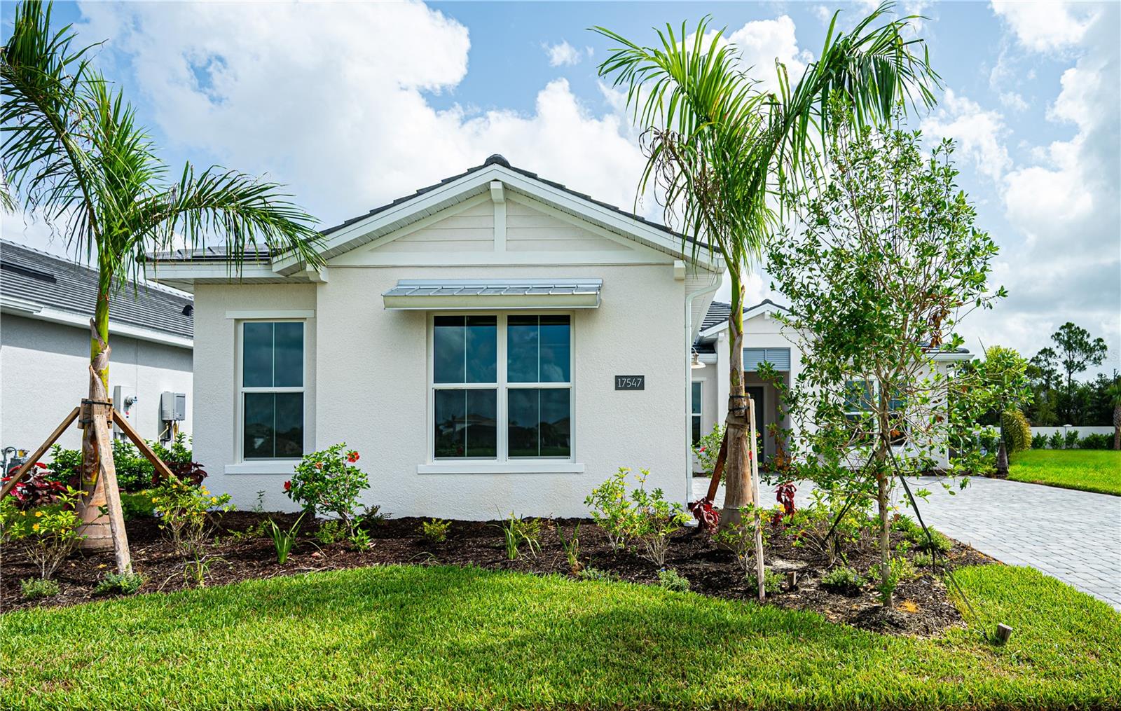 17547 Palmiste Dr, Bradenton, FL 34202 photo
