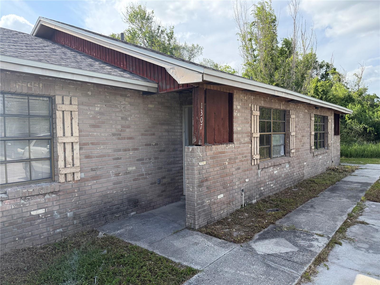 1305 1307 Fairway Dr, Lakeland, FL 33801