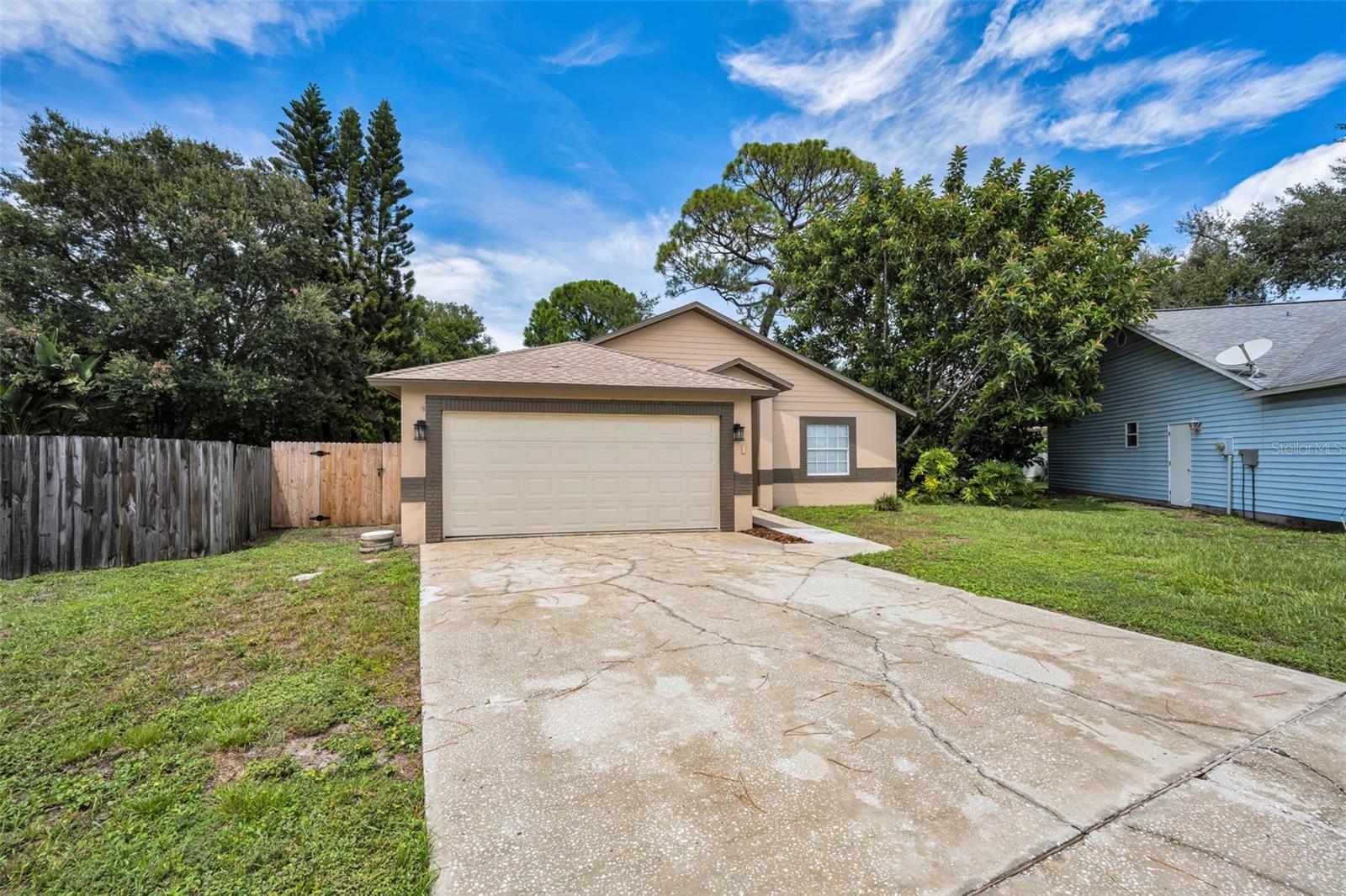 1874 Feather Tree Cir, Clearwater, FL 33765 photo