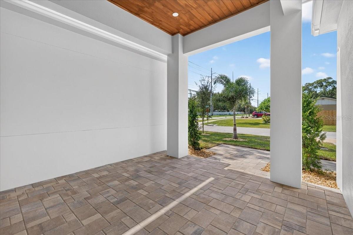 12509 83 Ave, Seminole, FL 33776 photo