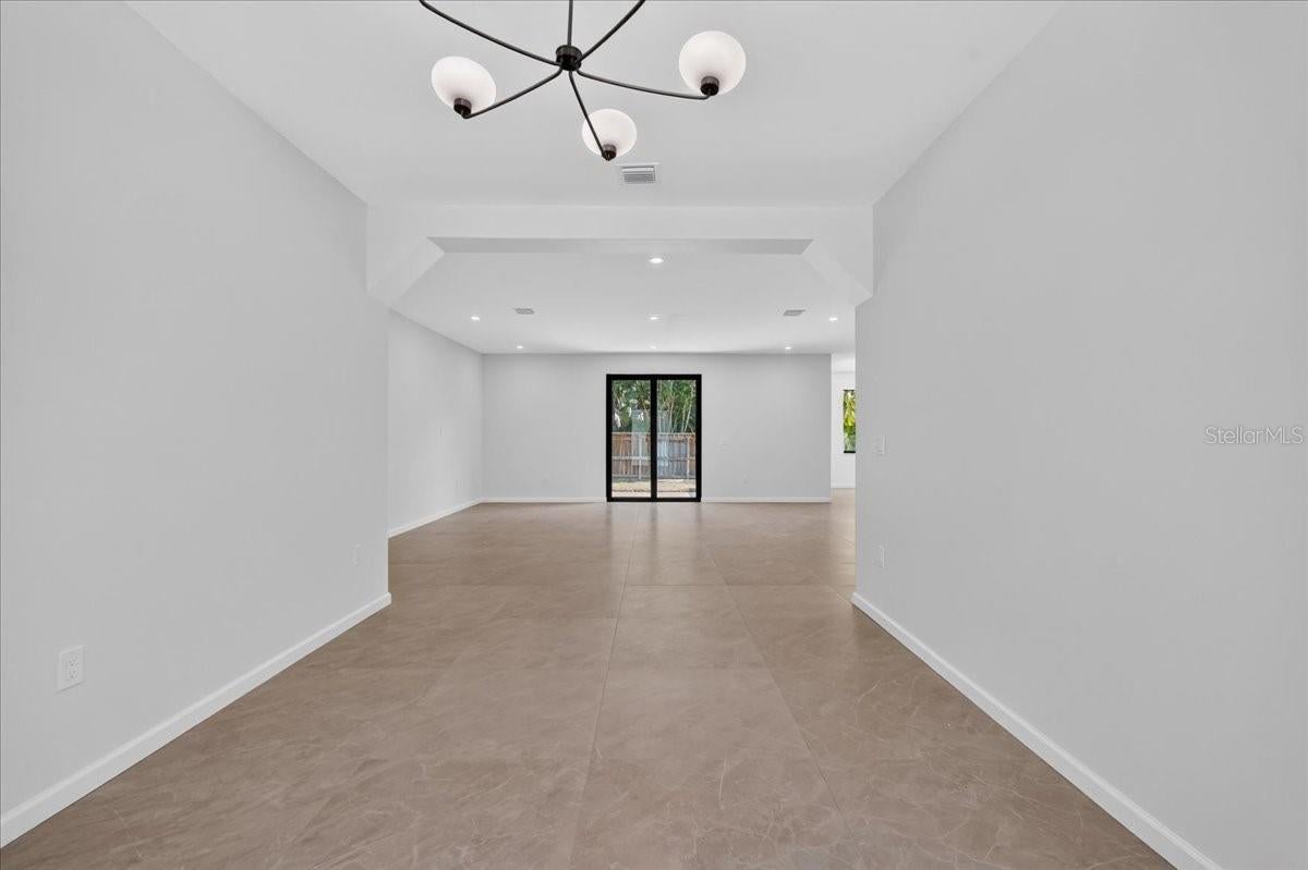 12509 83 Ave, Seminole, FL 33776 photo