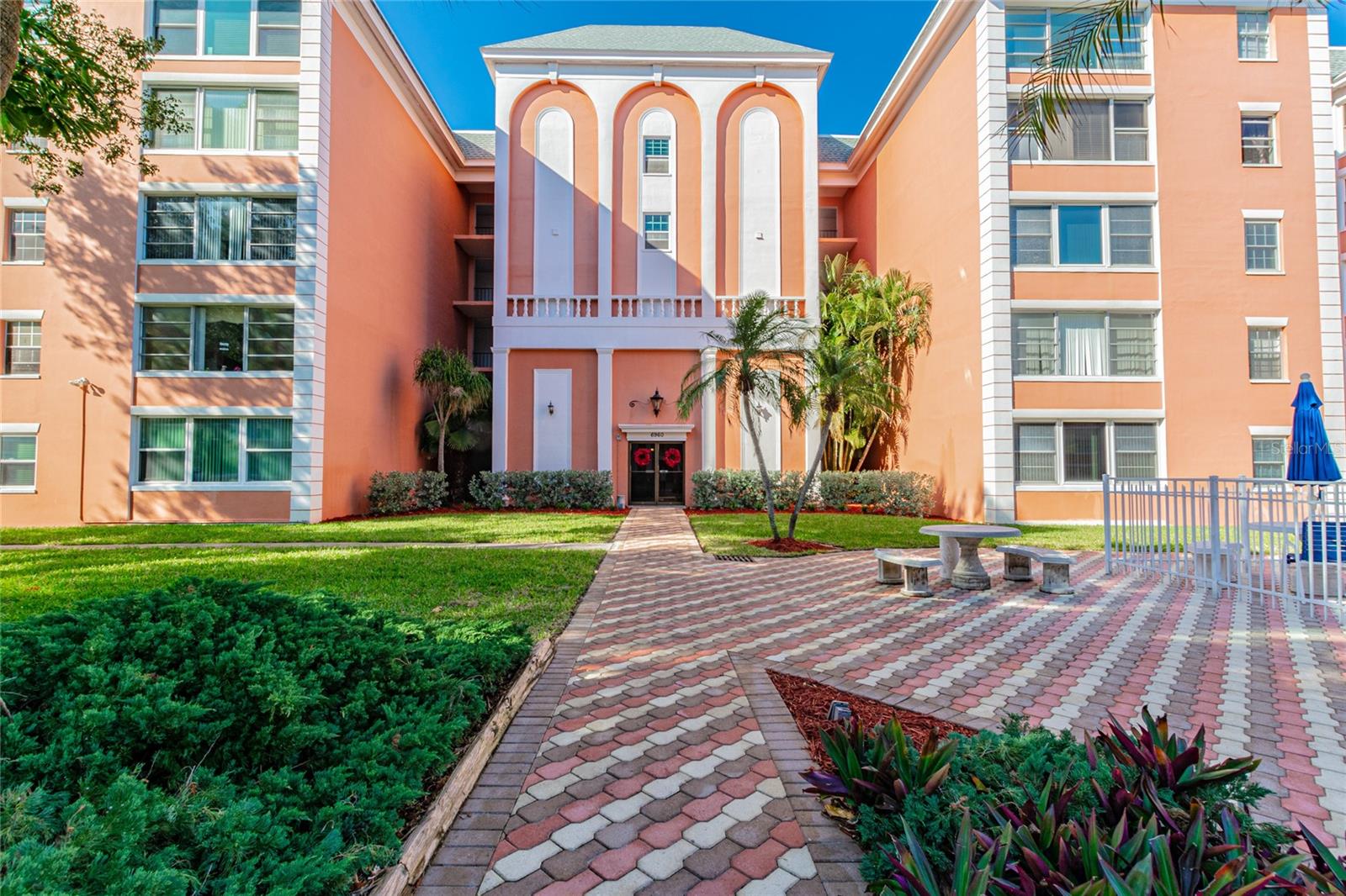 1900 68 St, Saint Petersburg, FL 33710