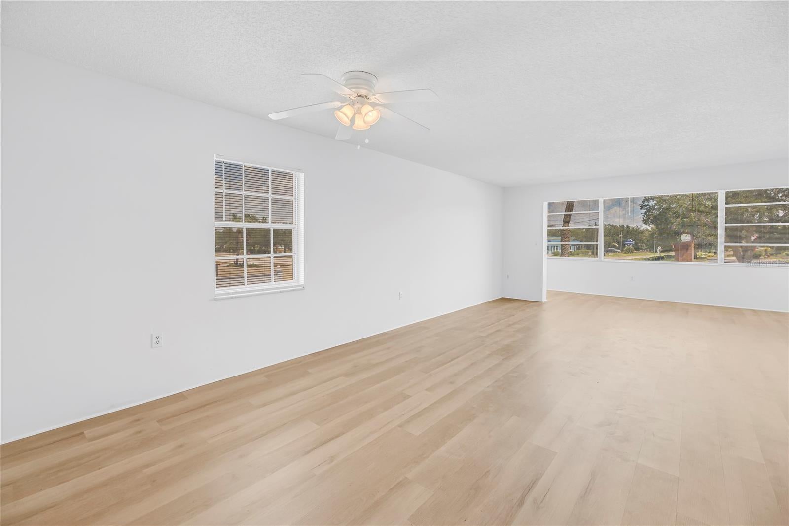 1900 68 St #210, Saint Petersburg, FL 33710 photo