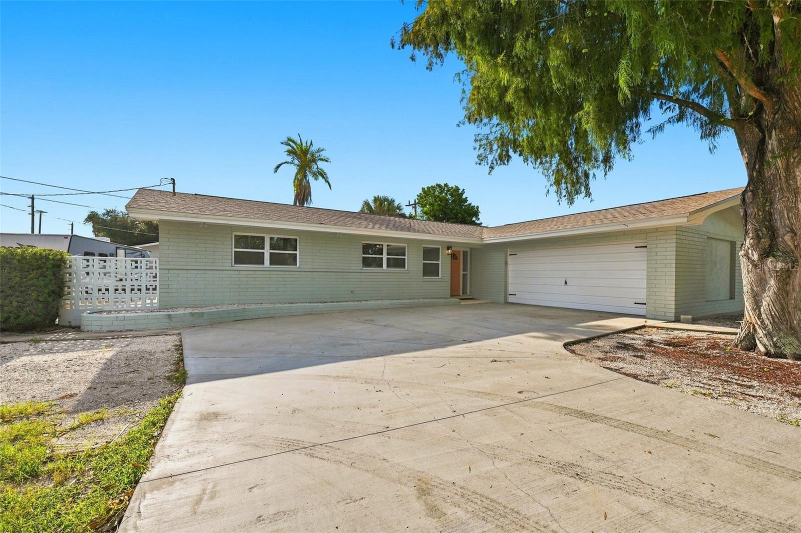 12999 Indian Rocks Rd, Largo, FL 33774 photo