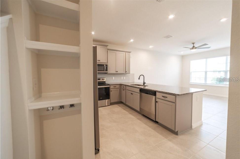 8860 Herencia Aly, Windermere, FL 34786 photo