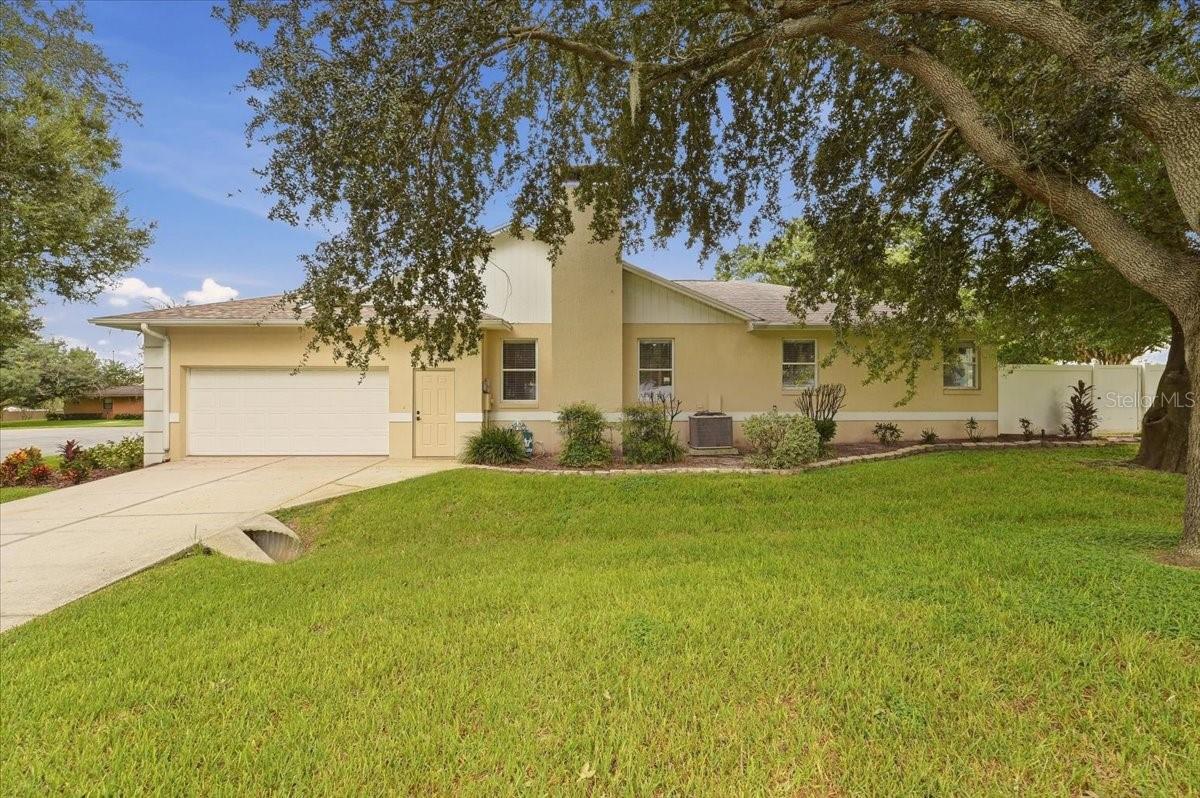 2084 High Vista Dr, Lakeland, FL 33813 photo