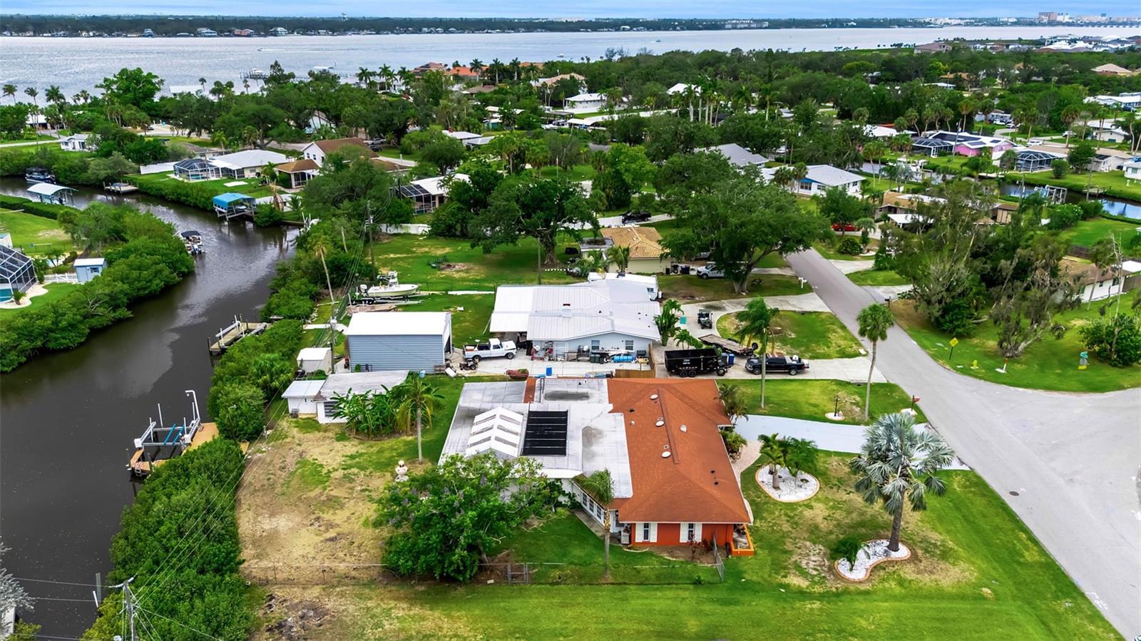 332 Shore Dr, Ellenton, FL 34222 photo