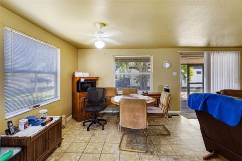 Single Family Residence in NOKOMIS FL 409 OLIVE AVENUE 9.jpg