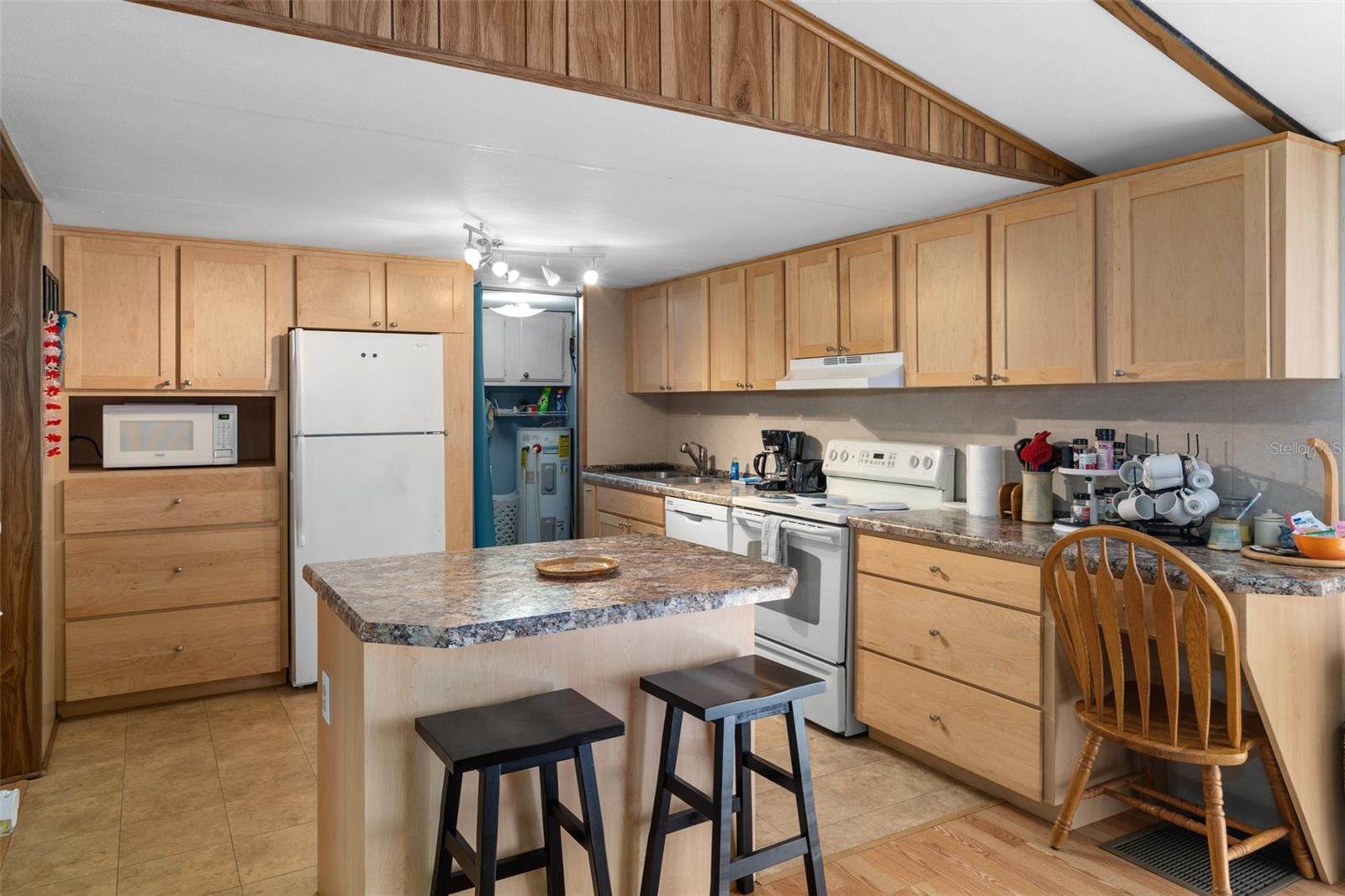 7510 W Otter St, Homosassa, FL 34446 photo
