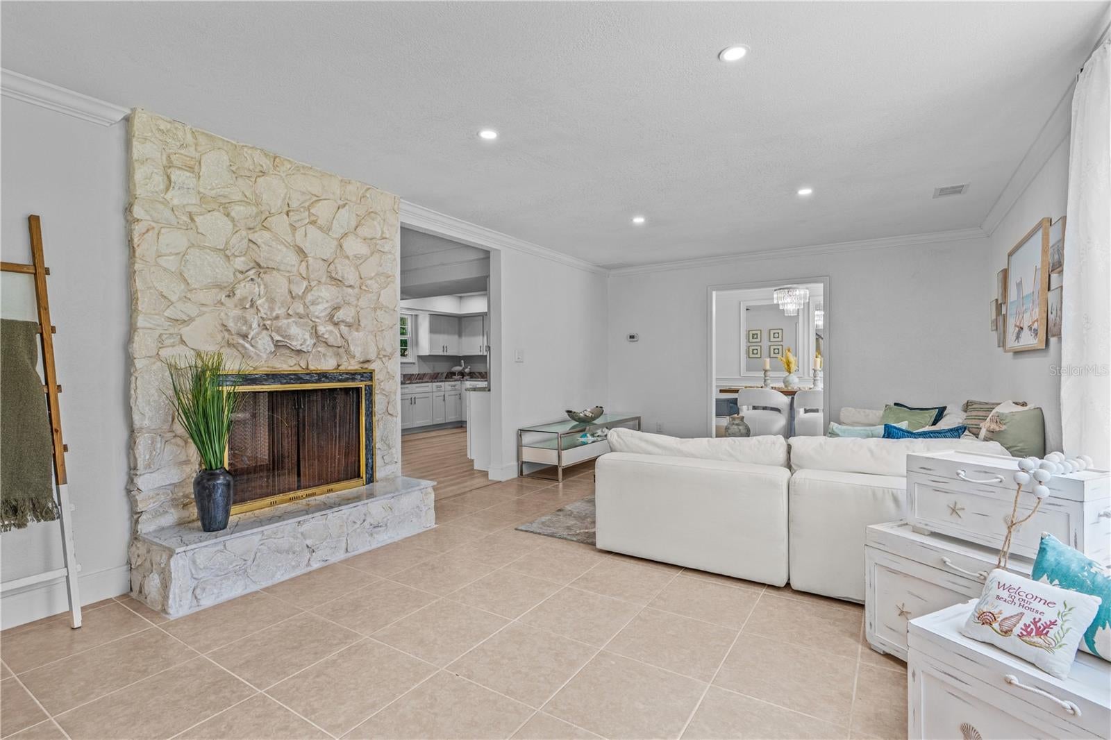 475 E Wisconsin Ave, Orange City, FL 32763 photo