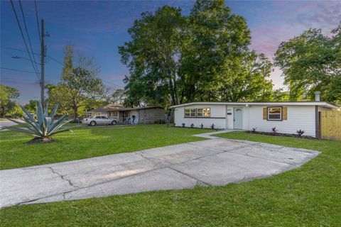 Single Family Residence in JACKSONVILLE FL 2716 HERRICK DRIVE.jpg