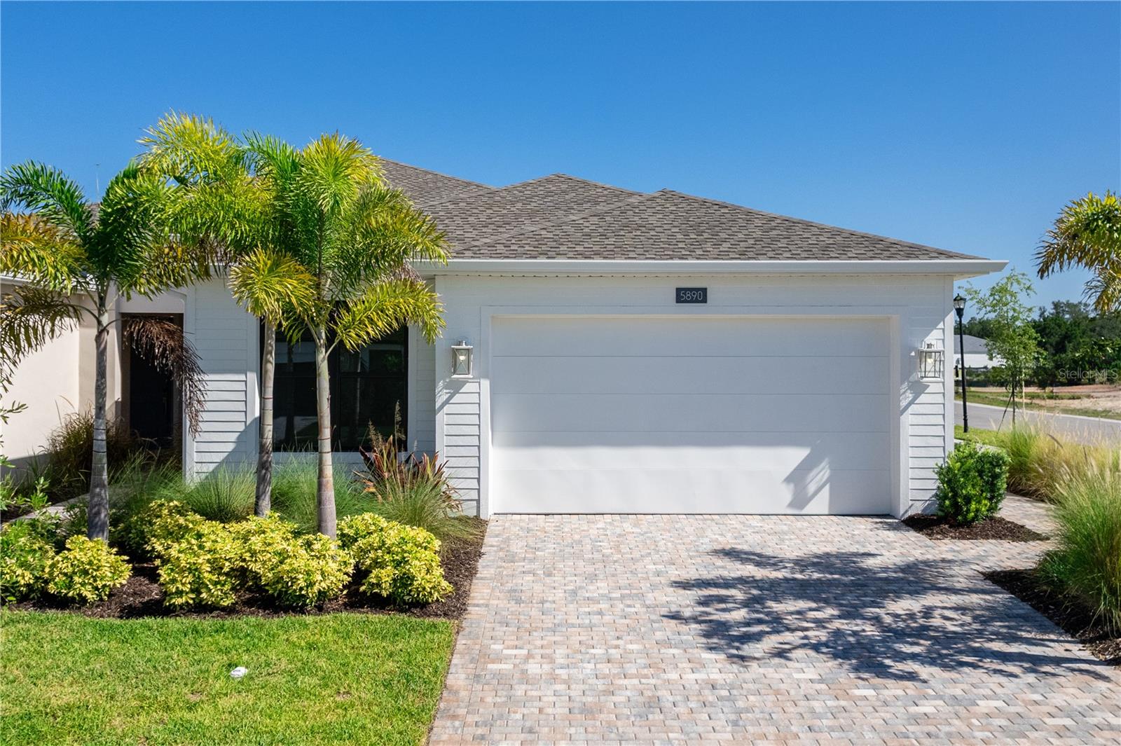 5890 Windbreak Ct, Apollo Beach, FL 33572 photo