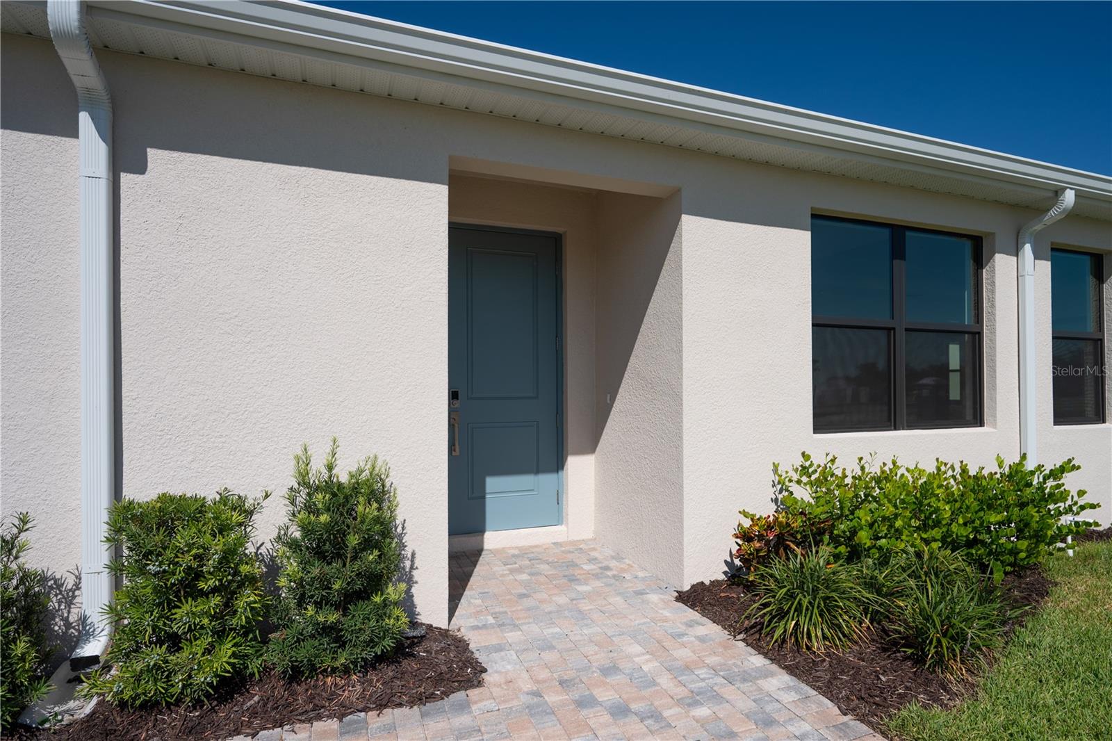 5890 Windbreak Ct, Apollo Beach, FL 33572 photo