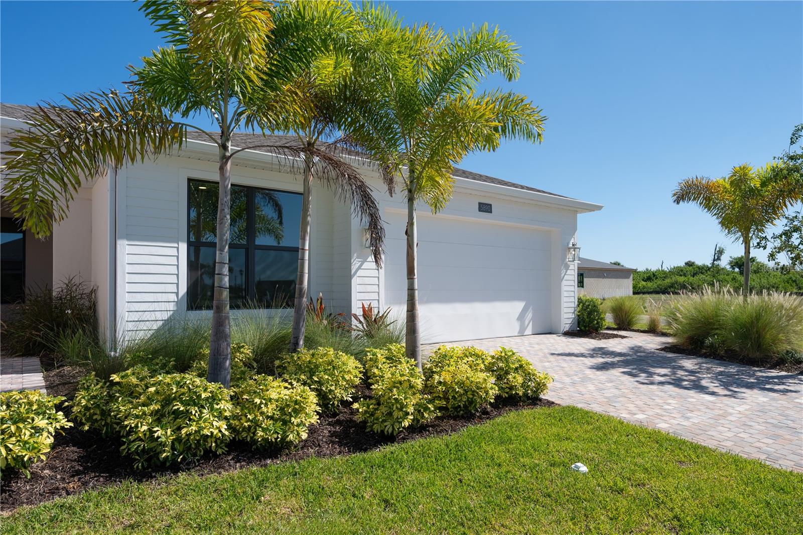 5890 Windbreak Ct, Apollo Beach, FL 33572 photo