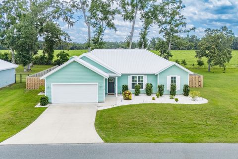 Single Family Residence in TRENTON FL 7710 JUANITA PLACE.jpg