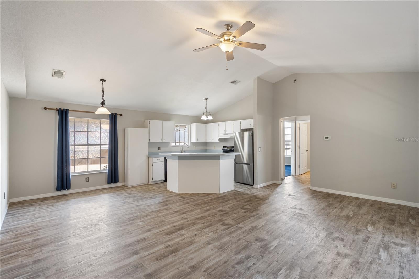 9848 Piney Point Cir, Orlando, FL 32825 photo
