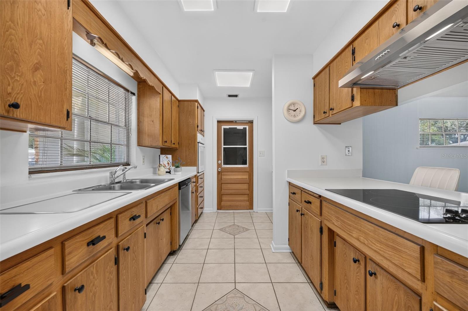 2453 Worthington Rd, Maitland, FL 32751 photo