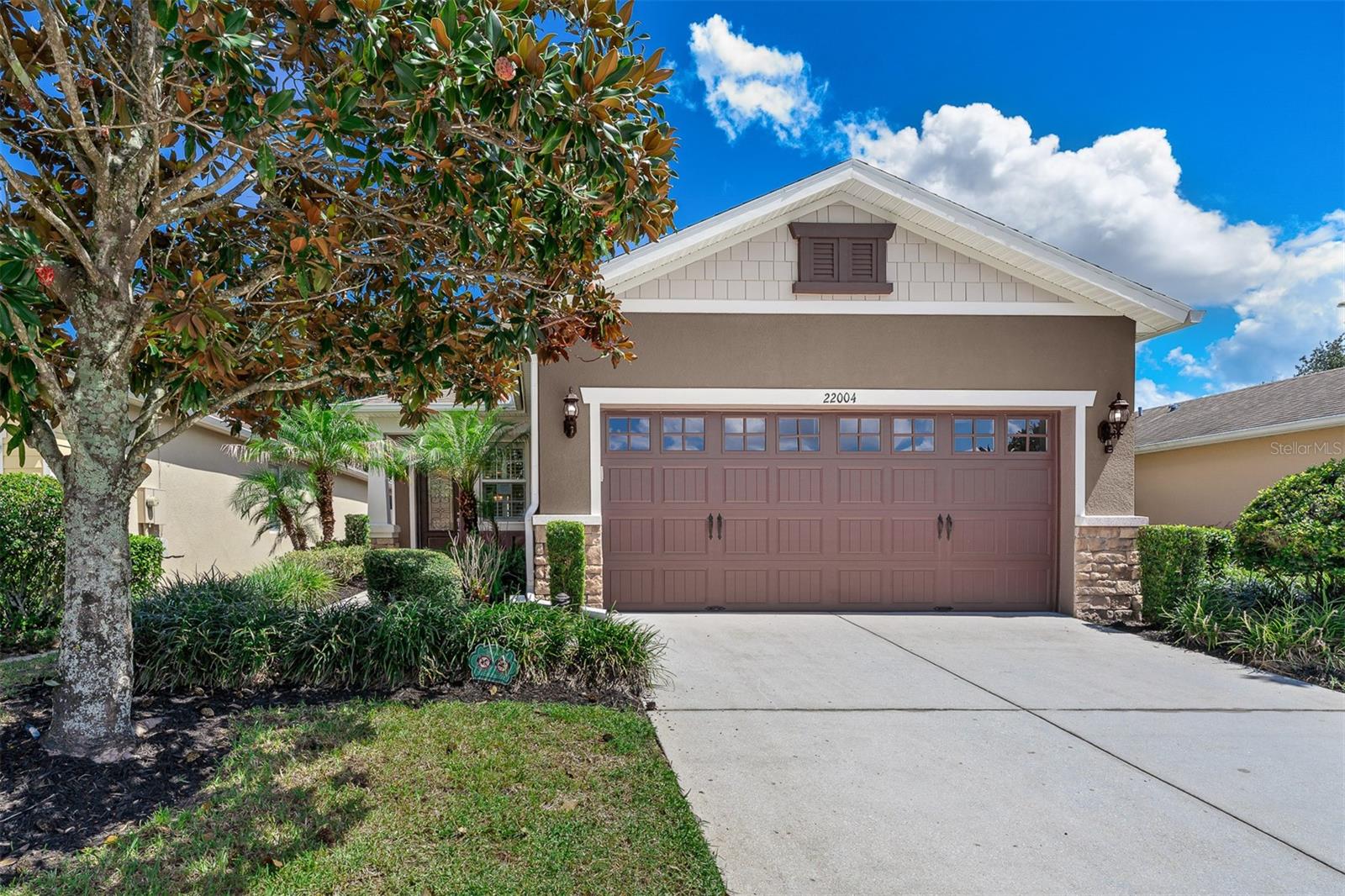 22004 Belgian Ct, Mount Dora, FL 32757