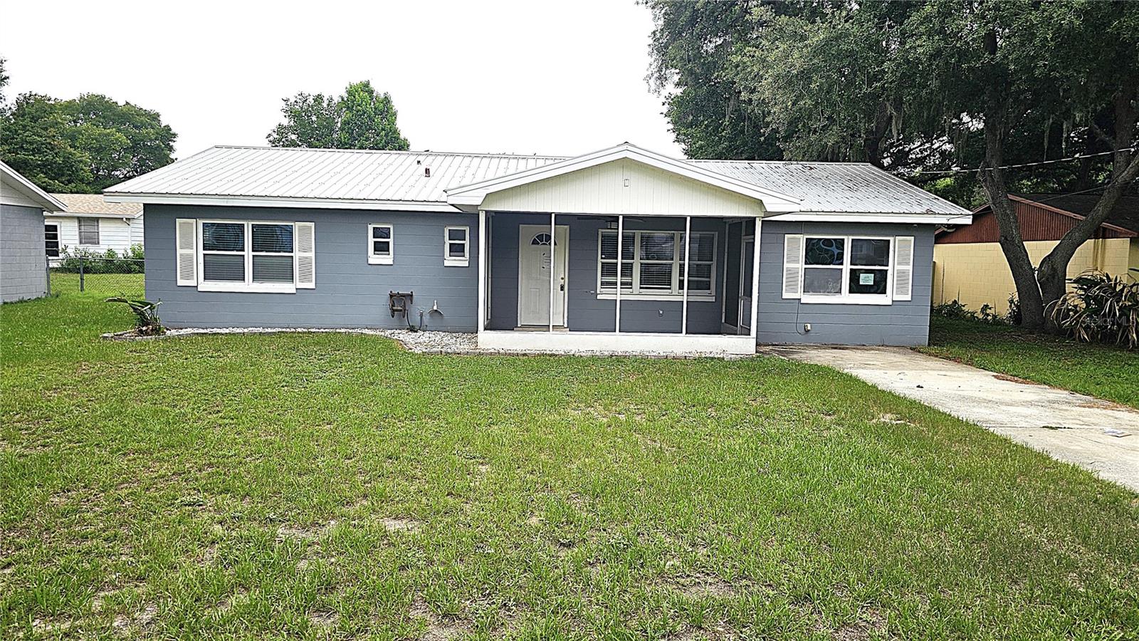 314 Woodland Dr, Eustis, FL 32726