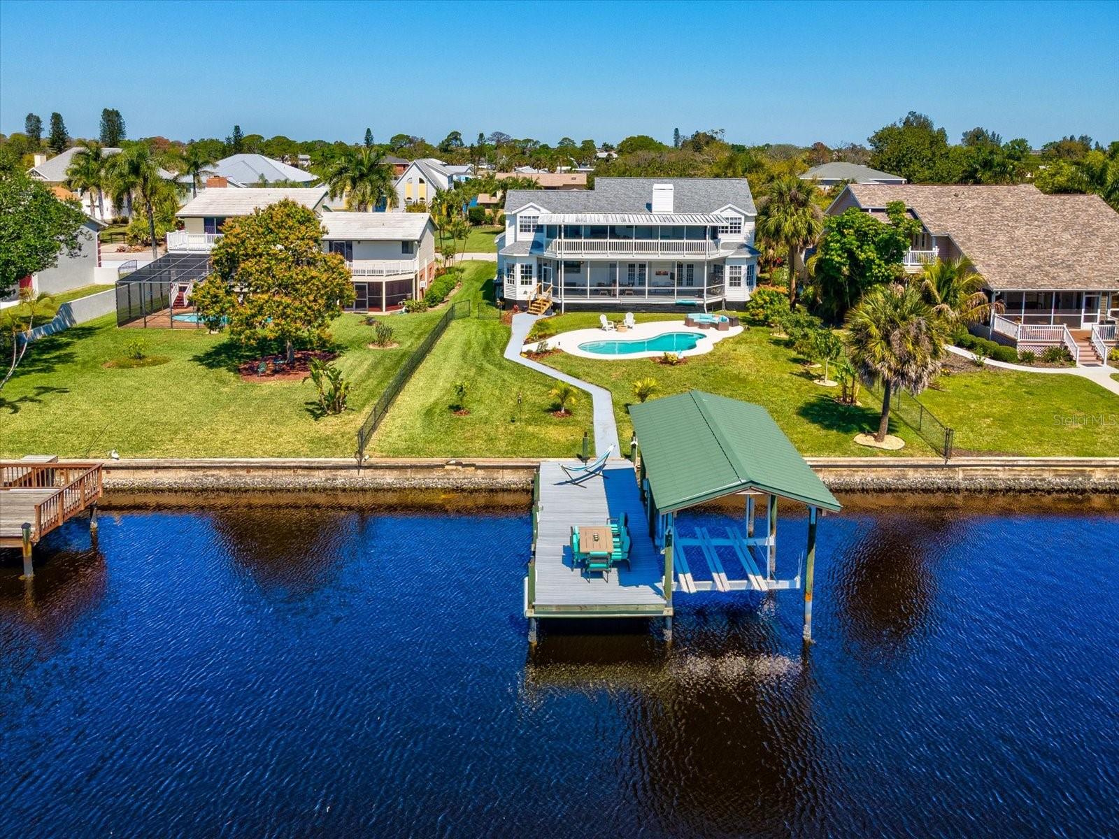 1414 Deirdre Dr, Ruskin, FL 33570