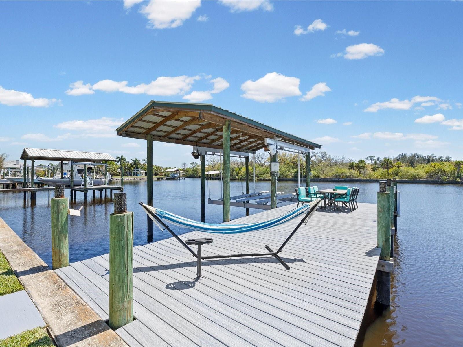 1414 Deirdre Dr, Ruskin, FL 33570 photo