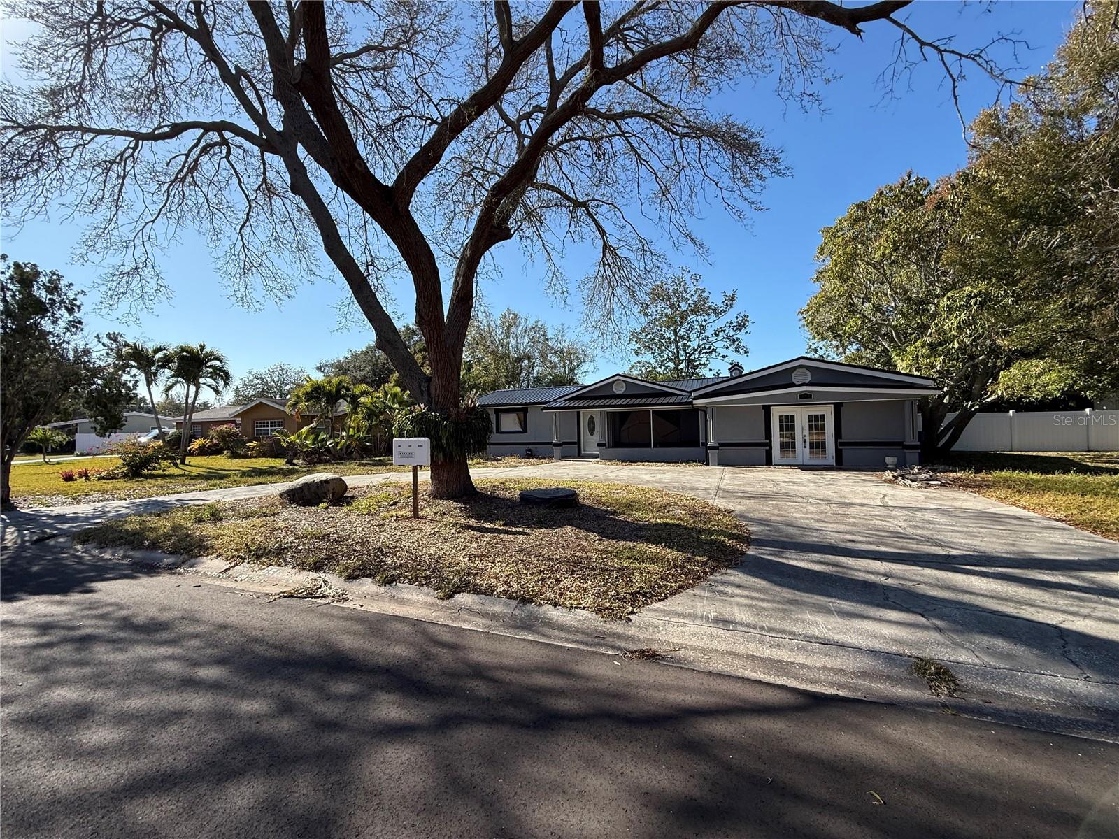 651 69 Ave, Saint Petersburg, FL 33705
