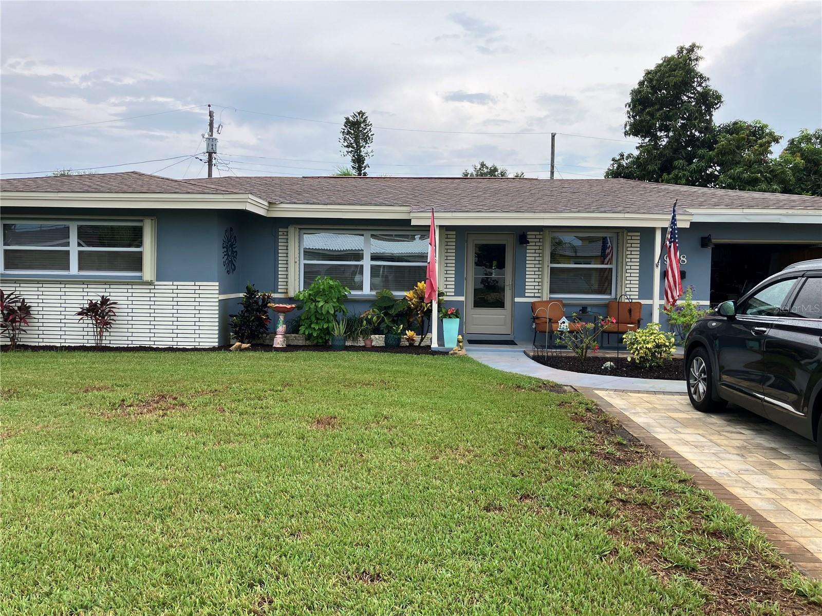 968 62 Pl, Saint Petersburg, FL 33705