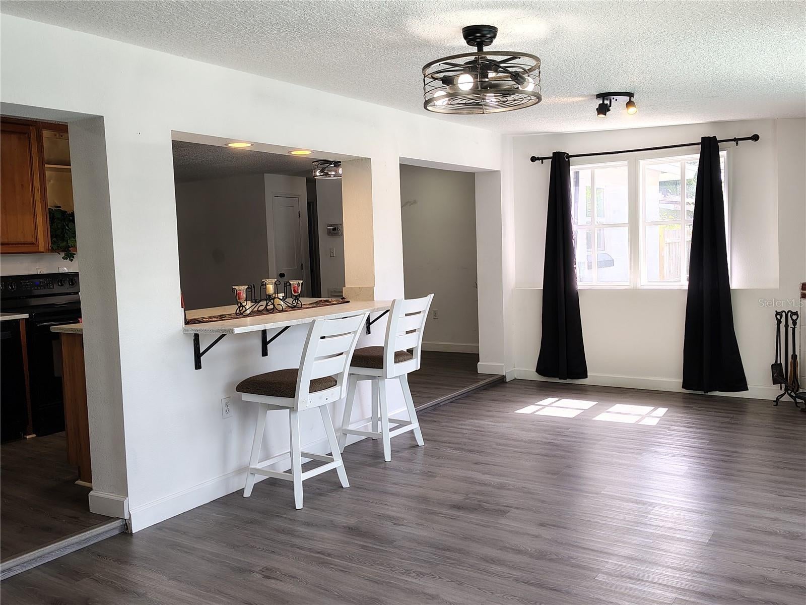 415 E Beresford Ave, Deland, FL 32724 photo