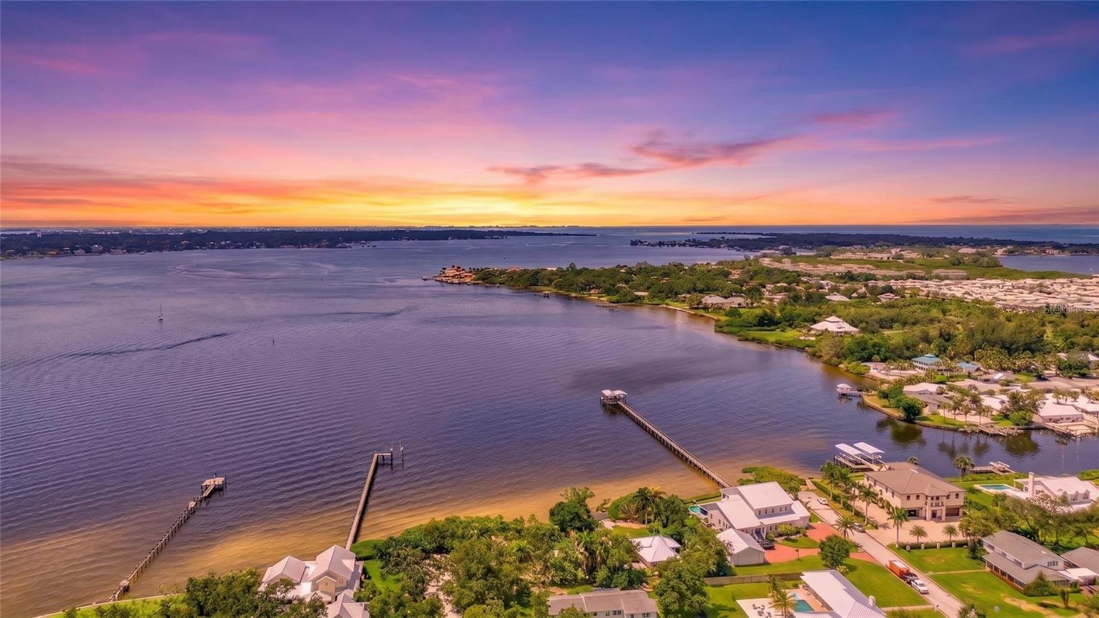2212 6 St, Palmetto, FL 34221