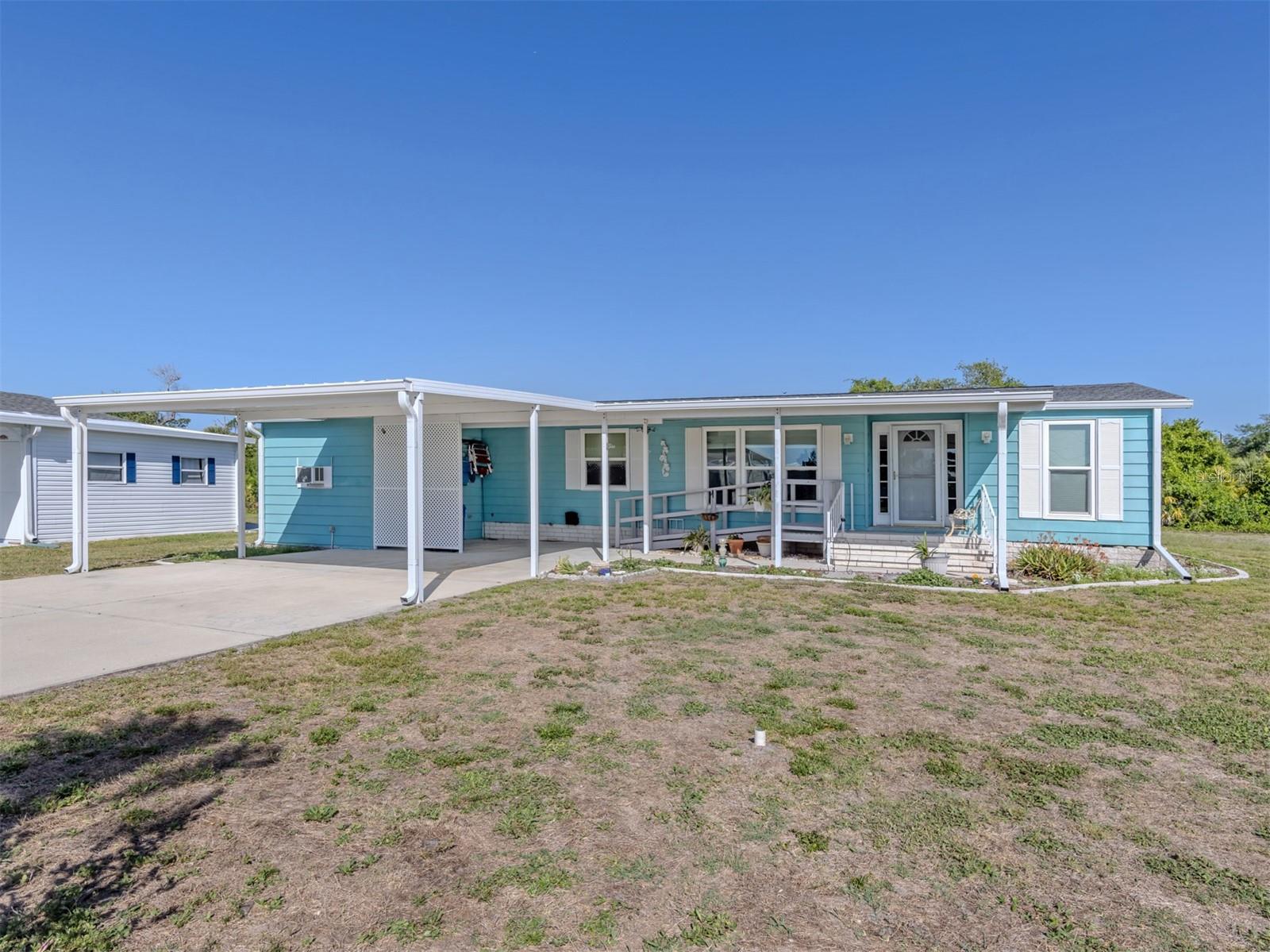 592 Portside Dr, North Port, FL 34287