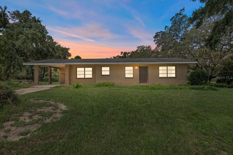 Single Family Residence in DADE CITY FL 21203 US HIGHWAY 98.jpg
