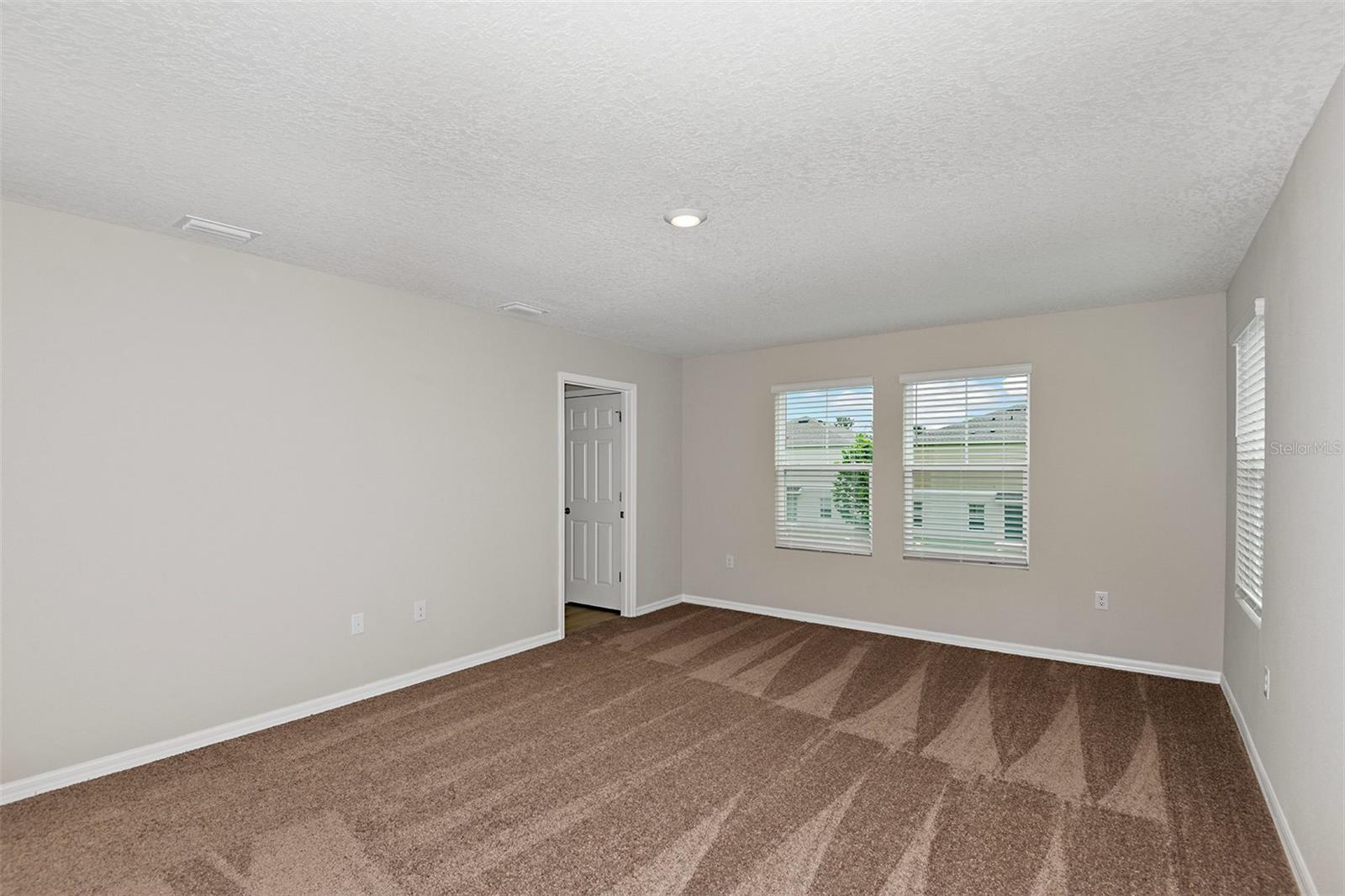 34993 Arbor Retreat Dr, Dade City, FL 33525 photo