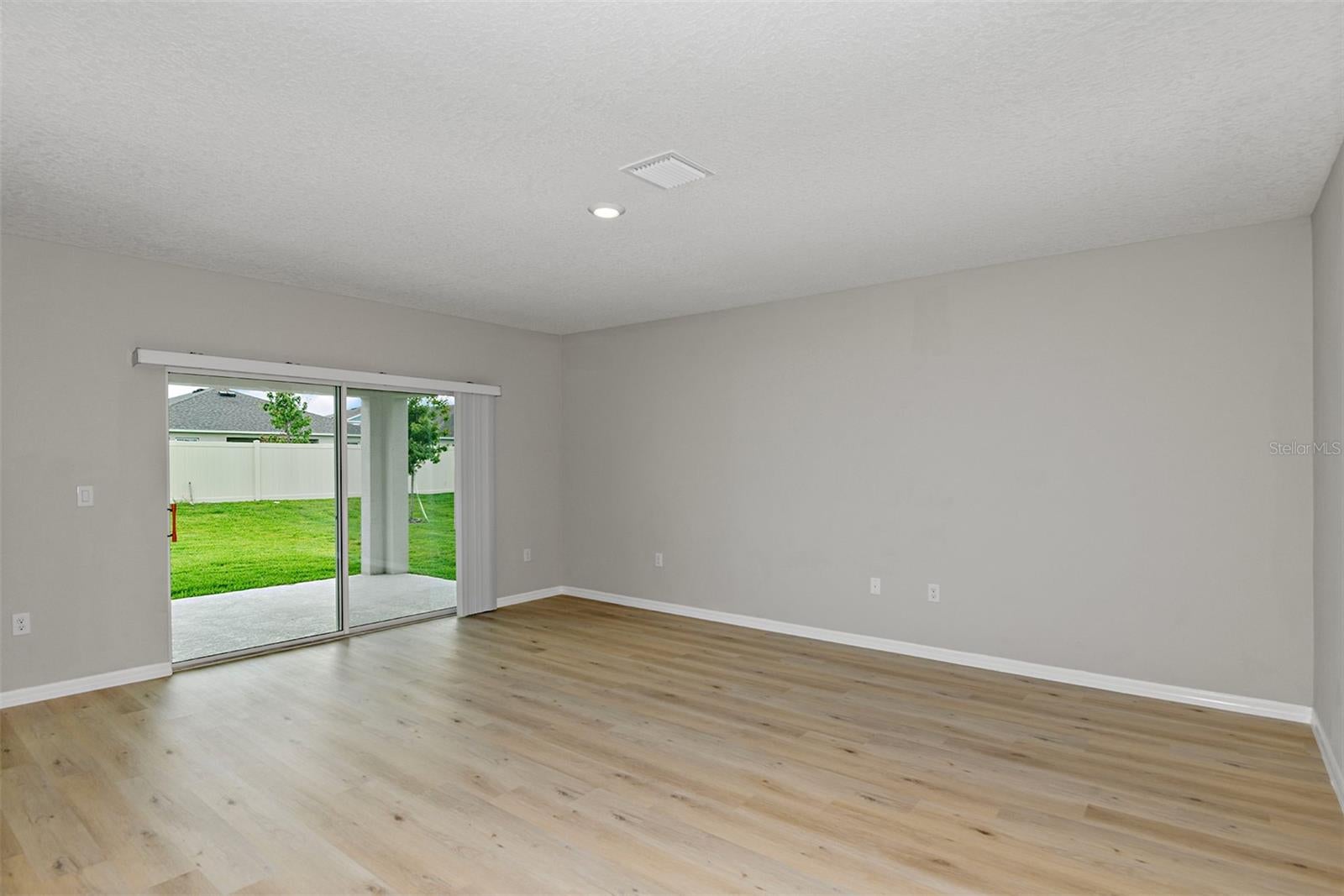 34993 Arbor Retreat Dr, Dade City, FL 33525 photo