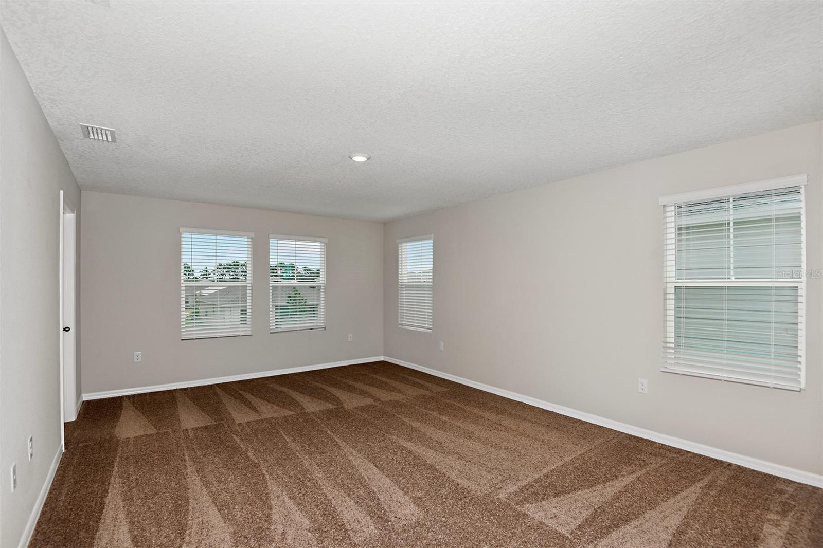 34993 Arbor Retreat Dr, Dade City, FL 33525 photo