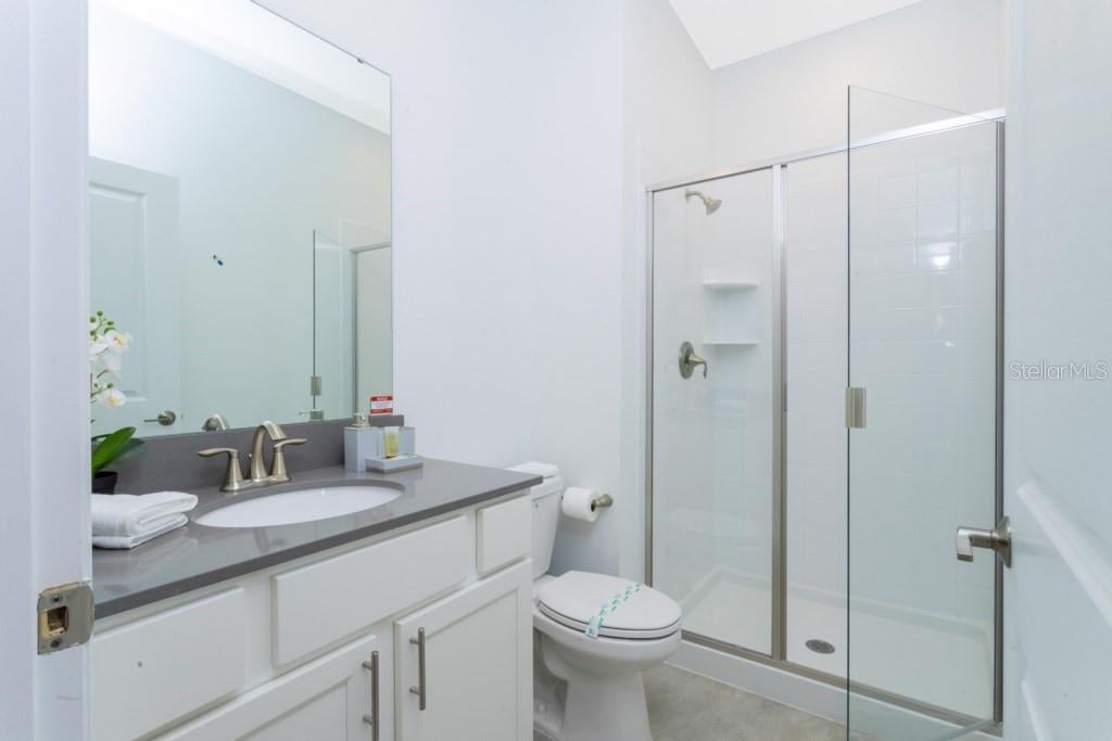 986 Splash Shot Pl, Davenport, FL 33896 photo