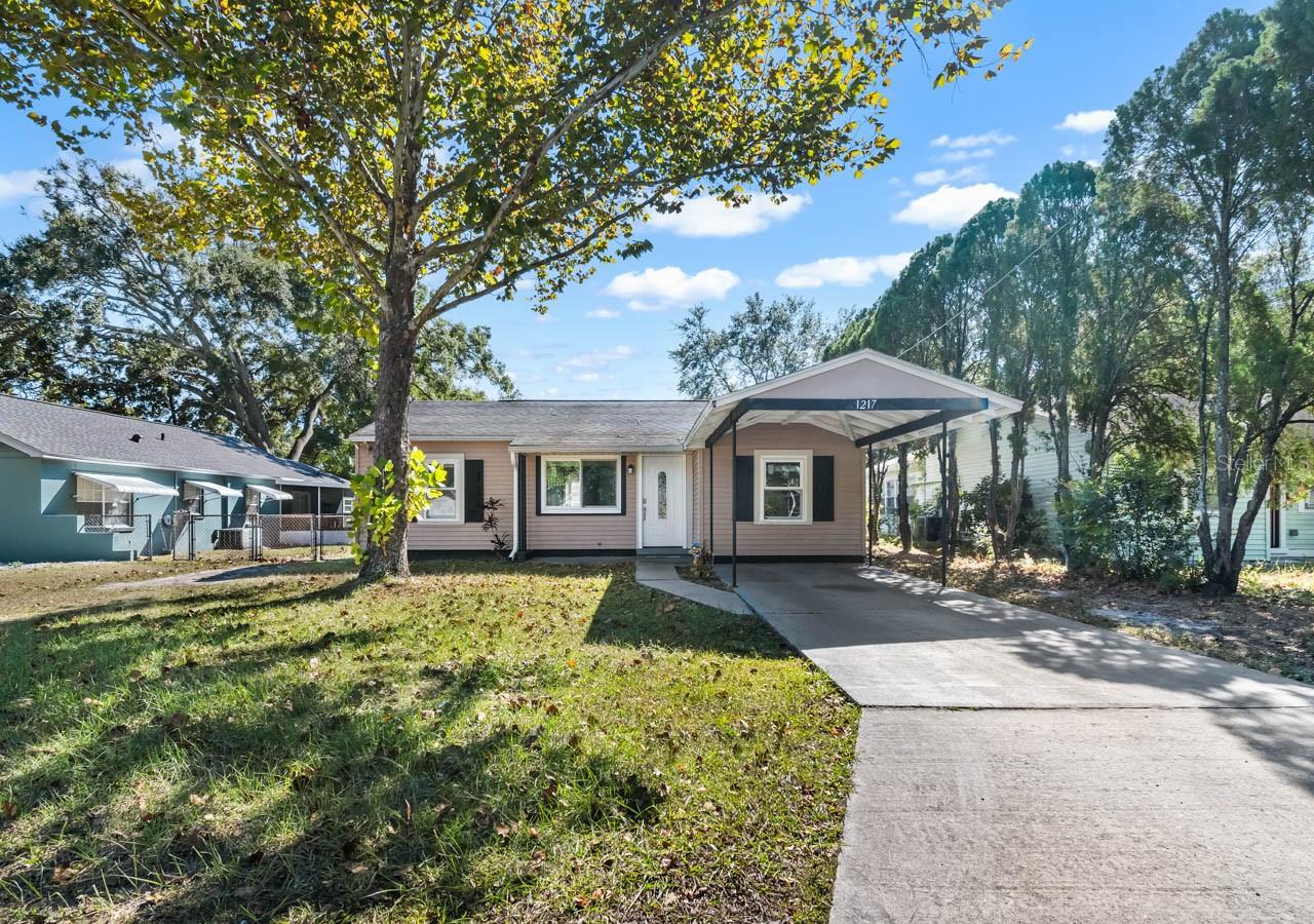 1217 Lambright St, Tampa, FL 33604