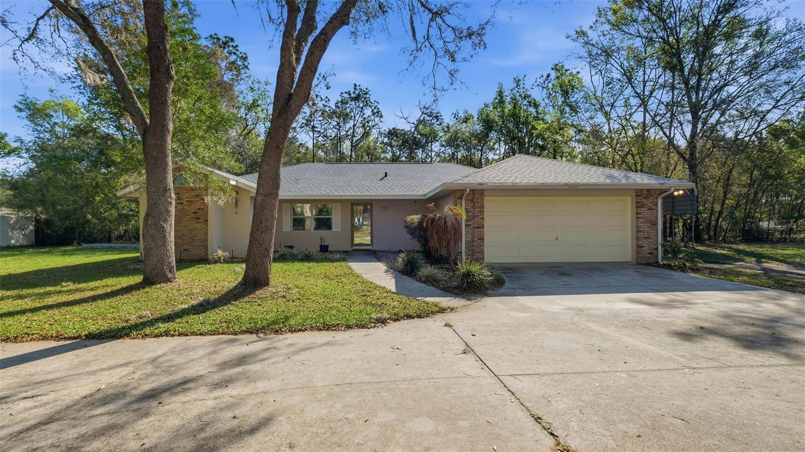 12435 Canna Pt, Floral City, FL 34436